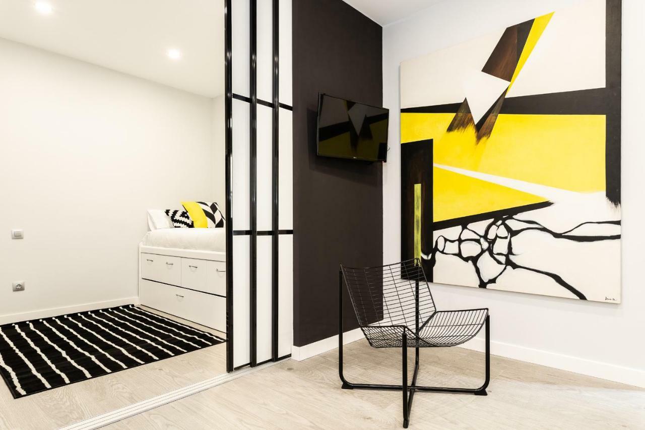 Apartmán Bnbholder Black & Yellow Design Sol Madrid Exteriér fotografie